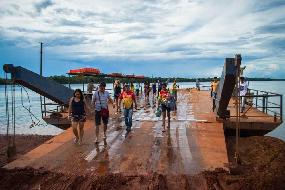 A ferry carried us across the Xingu River.