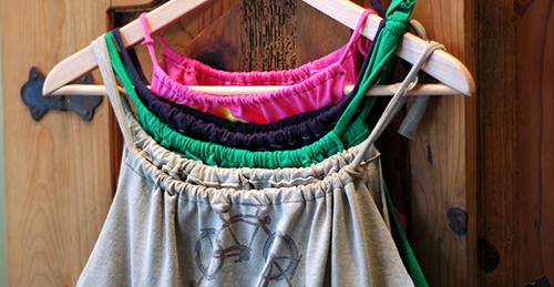 Jennifer Lara creates stunning tank tops from reusing old T-Shirts.